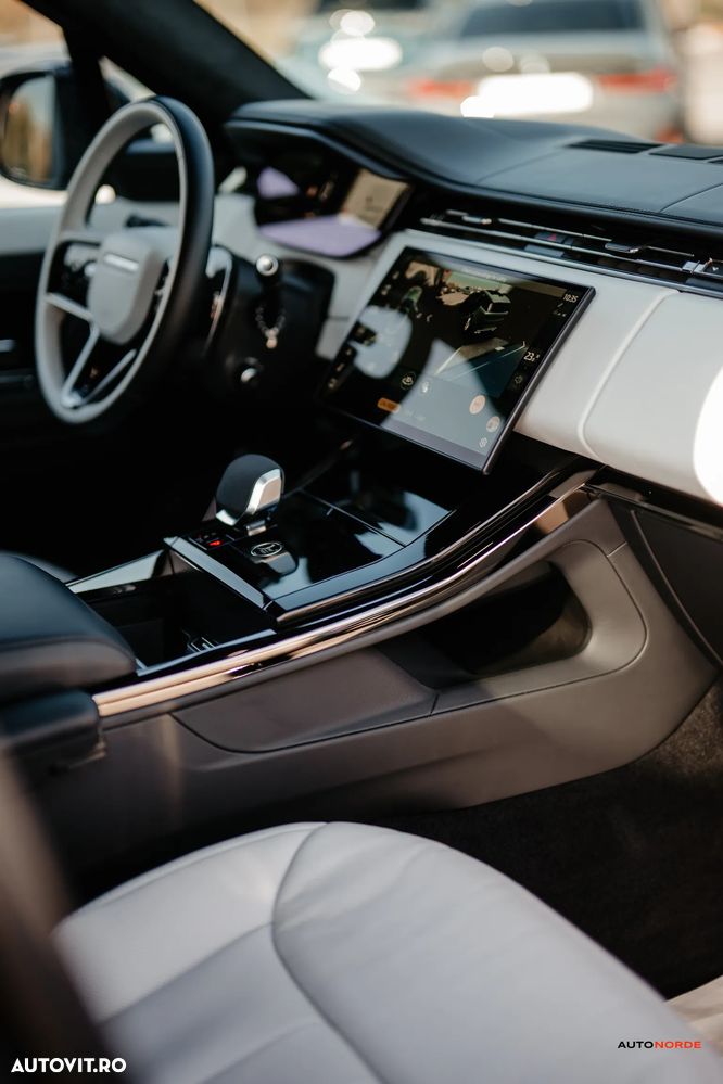 Land Rover Range Rover Sport - 26
