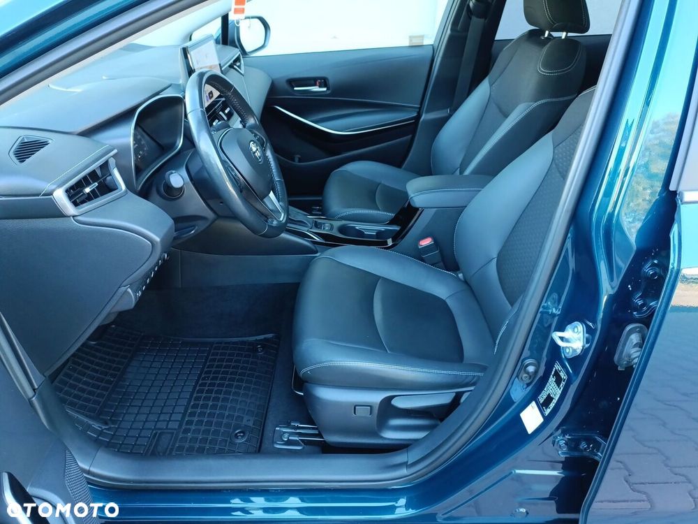 Toyota Corolla 1.8 Hybrid Executive - 10