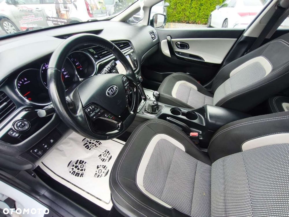 Kia Ceed - 7