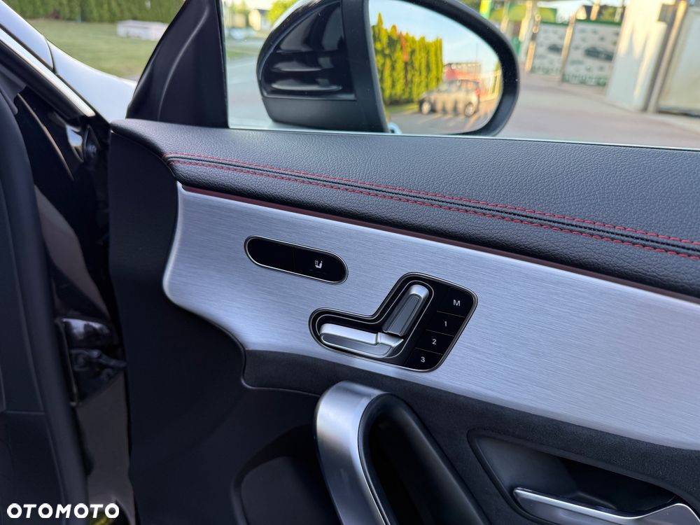 Mercedes-Benz CLA 200 d 8G-DCT AMG Line - 31