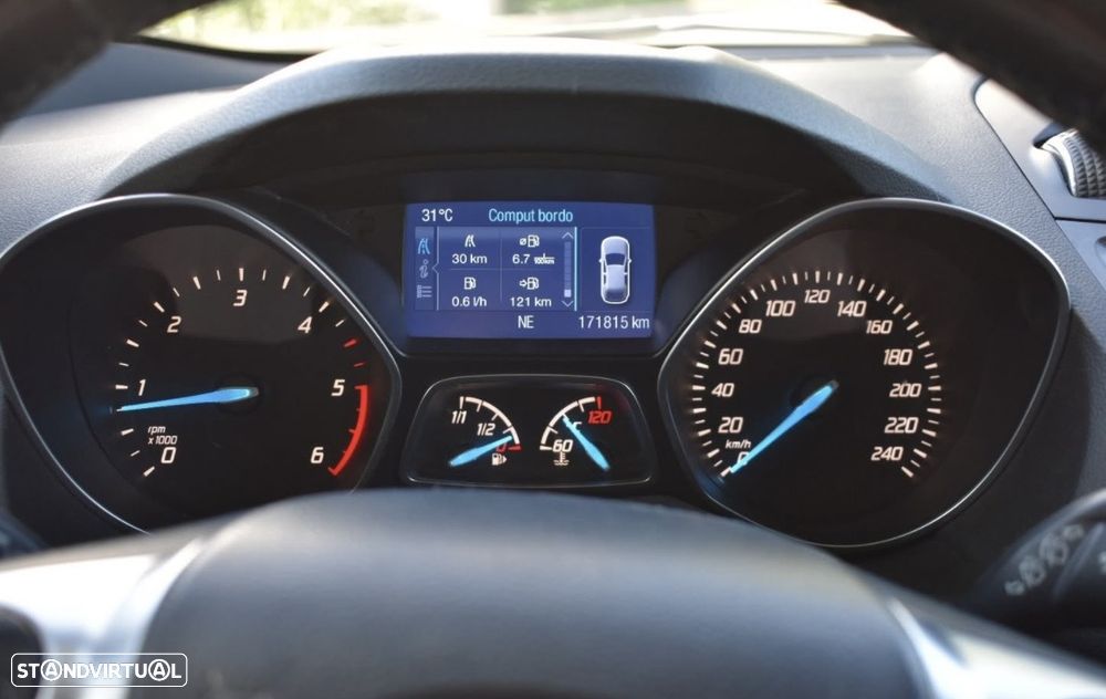 Ford Kuga 2.0 TDCi 4x4 Titanium - 11
