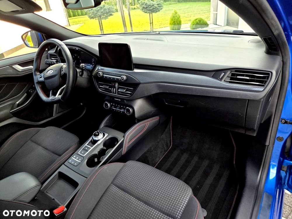 Ford Focus 1.5 EcoBlue Start-Stopp-System ST-LINE - 17