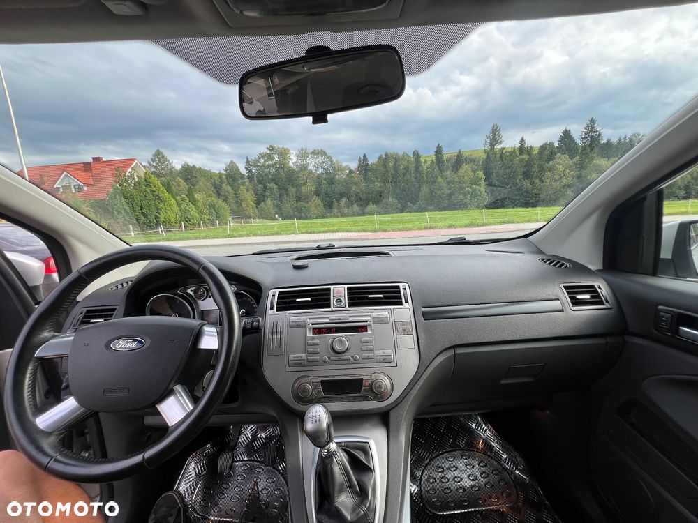 Ford Kuga 2.0 TDCi 2x4 Trend - 11