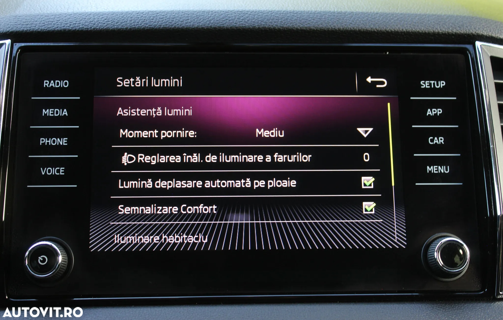 Skoda Karoq 1.5 TSI DSG Ambition - 25