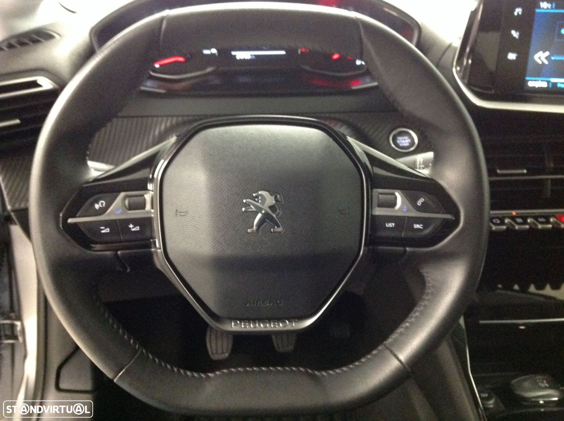 Peugeot 208 1.2 PureTech Allure - 42