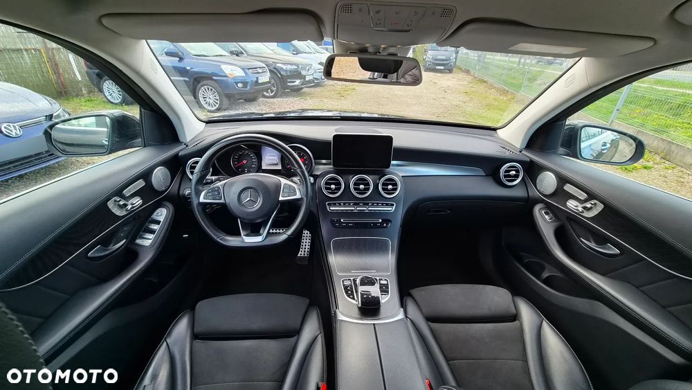 Mercedes-Benz GLC 250 4Matic 9G-TRONIC AMG Line - 10