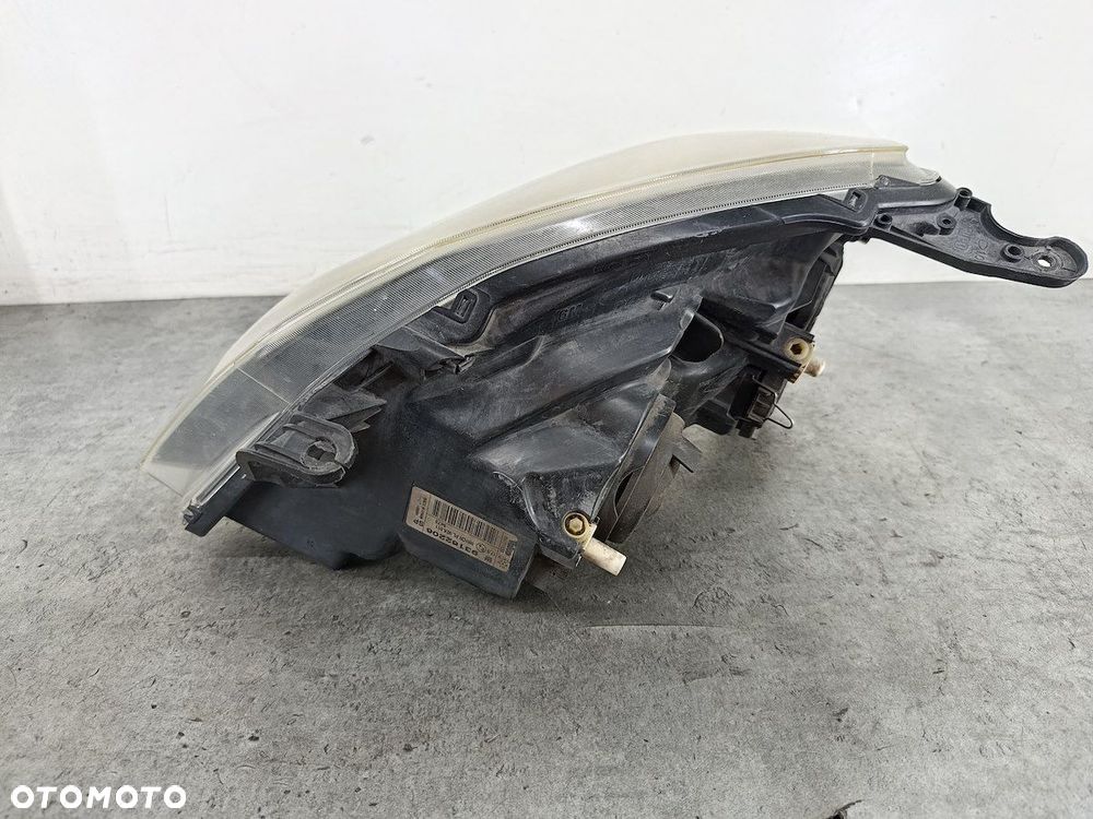 LAMPA PRZÓD PRAWA OPEL TIGRA II 93162206  89311120 VALEO - 4