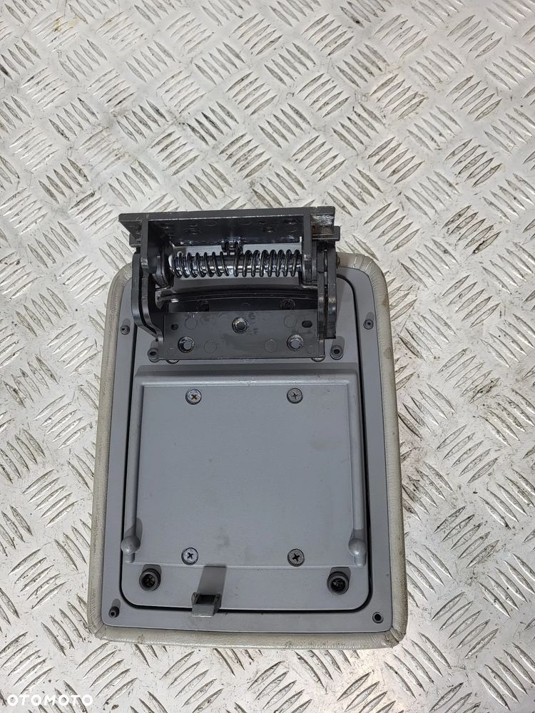 Hyundai Terracan Lift Podłokietnik - 4