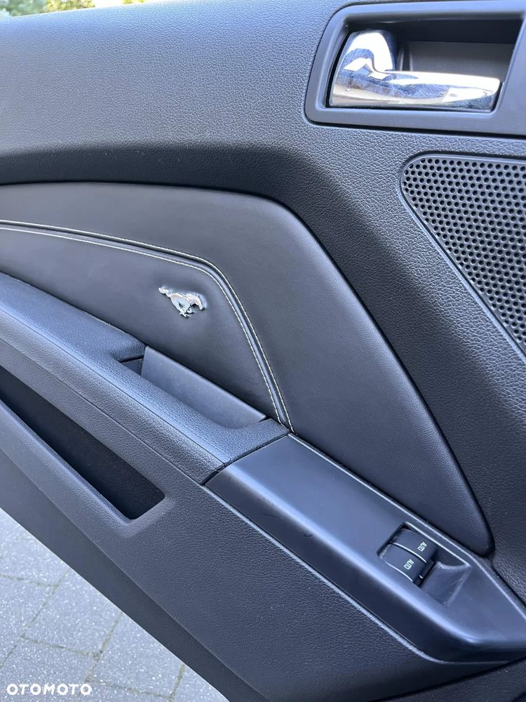 Ford Mustang - 13