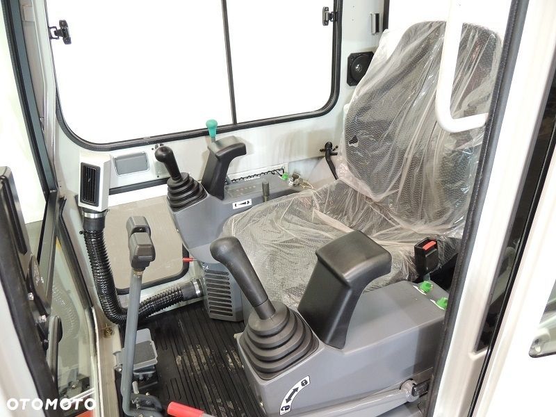 Takeuchi TB219 - 5