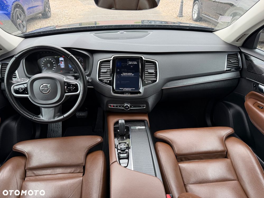 Volvo XC 90 B5 D AWD Momentum Pro - 17