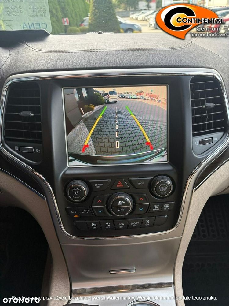 Jeep Grand Cherokee - 13