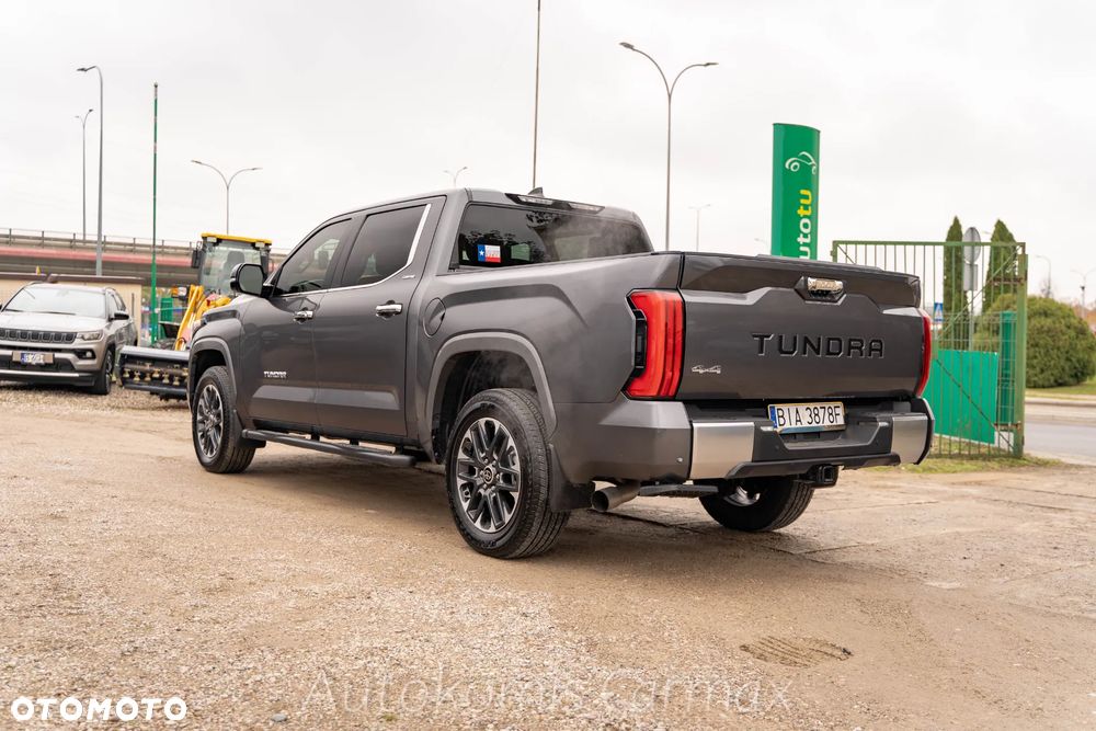Toyota Tundra - 11