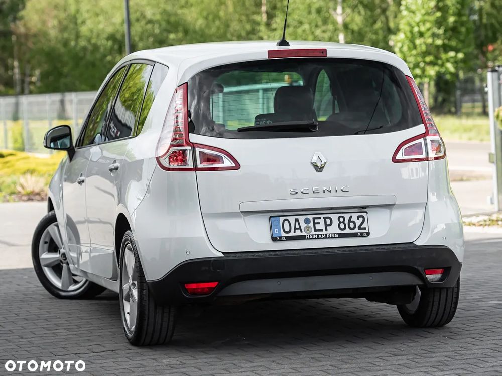 Renault Scenic 2.0 16V 140 CVT Dynamique - 8