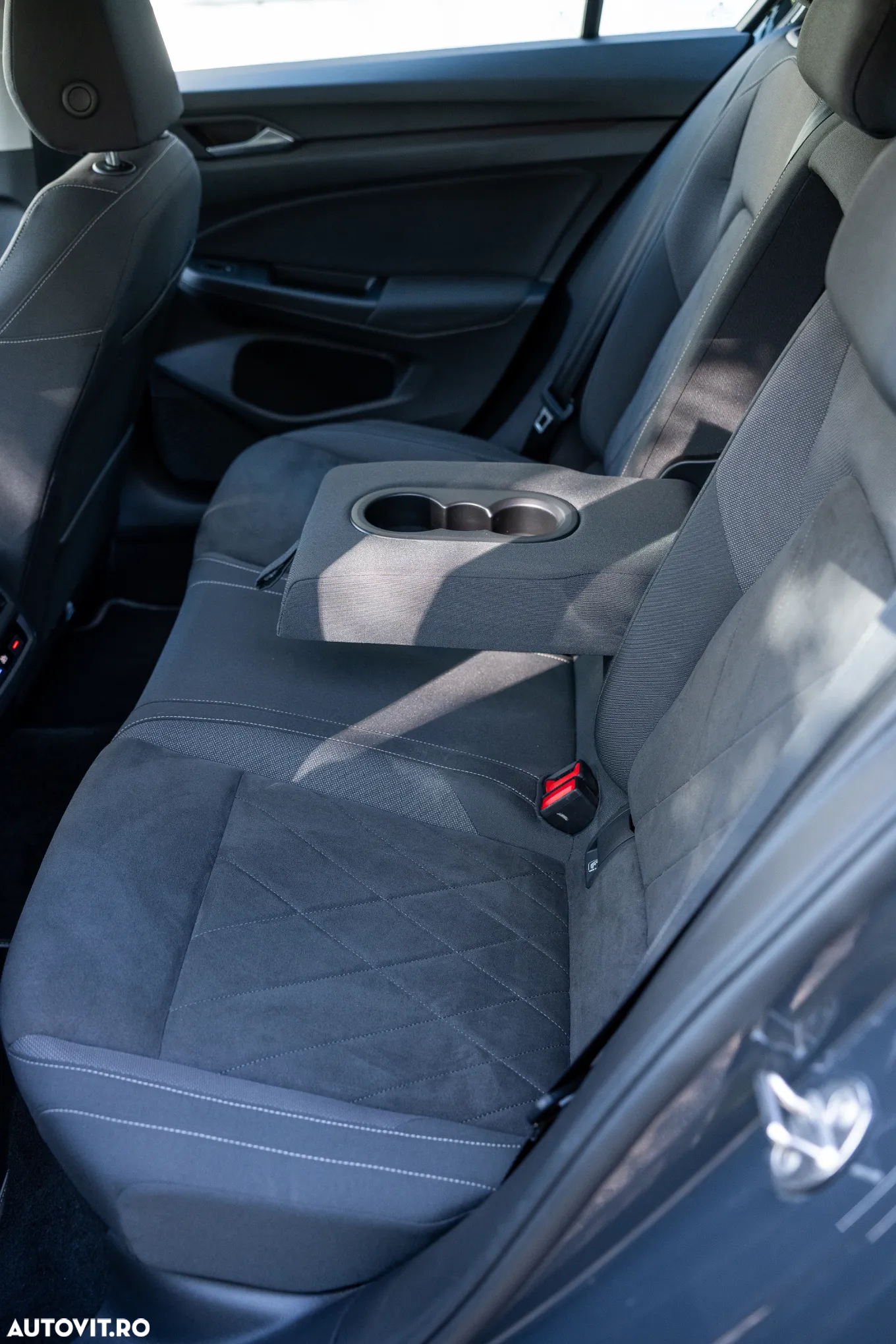 Volkswagen Golf 2.0 TDI DSG Style - 33