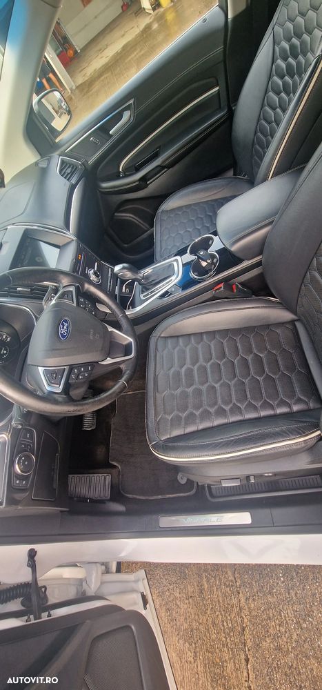 Ford Edge 2.0 TDCi Powershift Vignale - 10