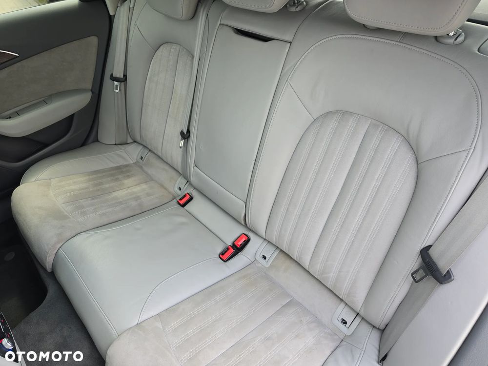 Audi A6 Avant - 14