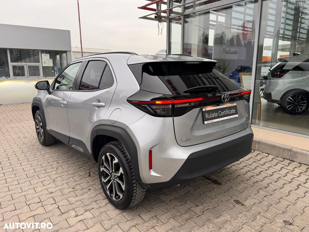 Toyota Yaris 1.5 VVT-i HSD Dynamic Plus - 13