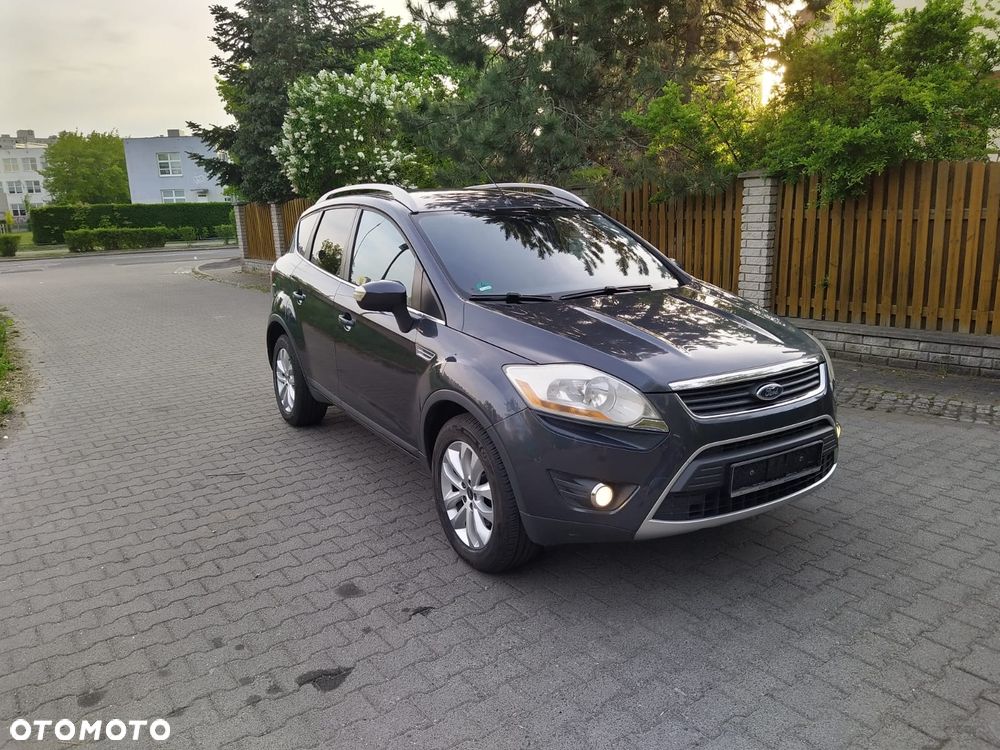 Ford Kuga 2.0 TDCi 2x4 Titanium - 3