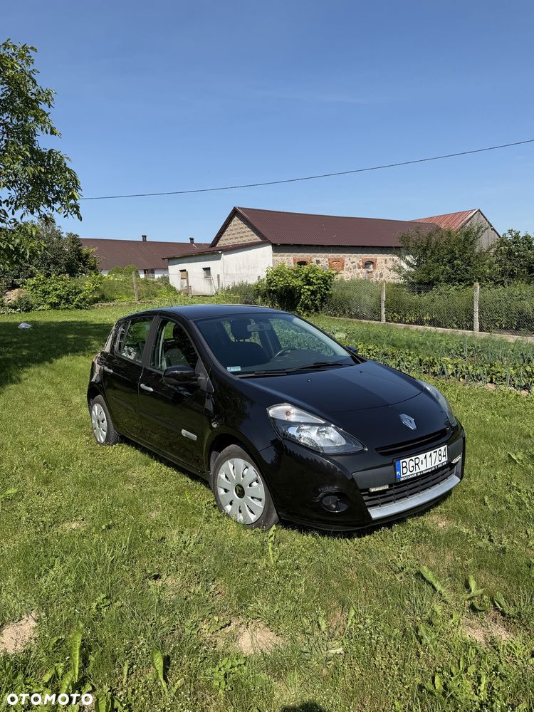 Renault Clio - 2