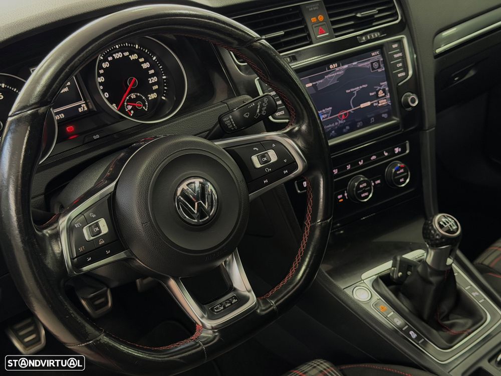 VW Golf 2.0 TSi GTi Performance - 10