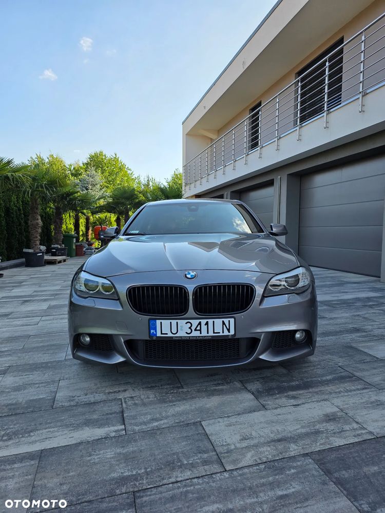 BMW Seria 5 525d xDrive Sport-Aut - 2