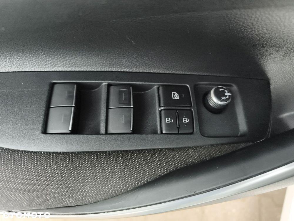 Toyota Corolla 1.8 Hybrid Comfort - 20