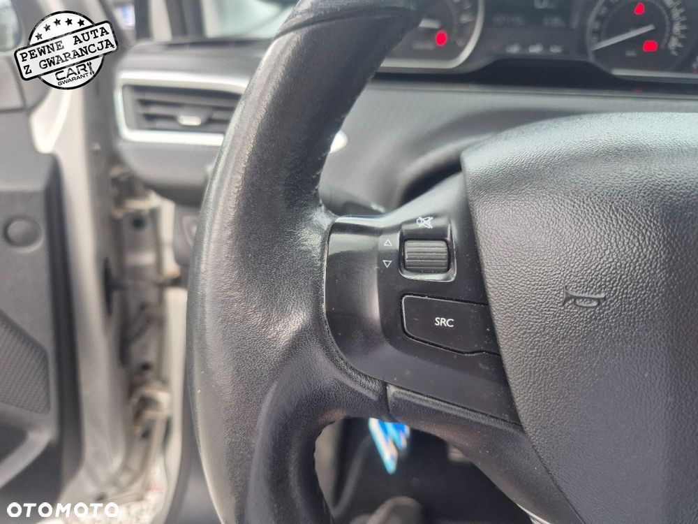 Peugeot 208 - 27