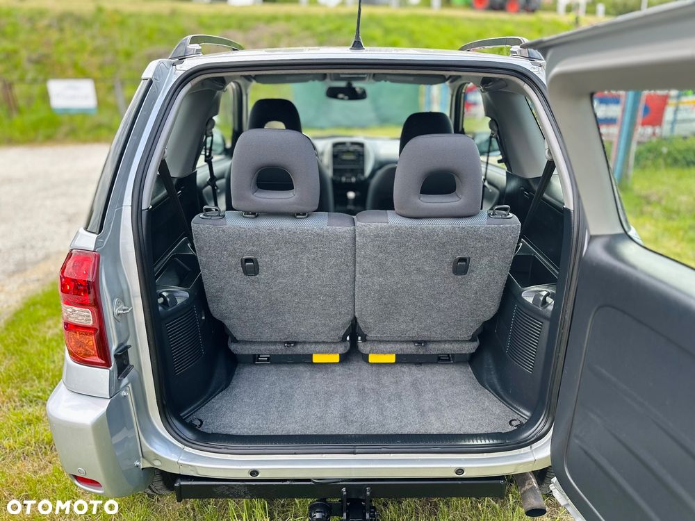 Toyota RAV4 - 28