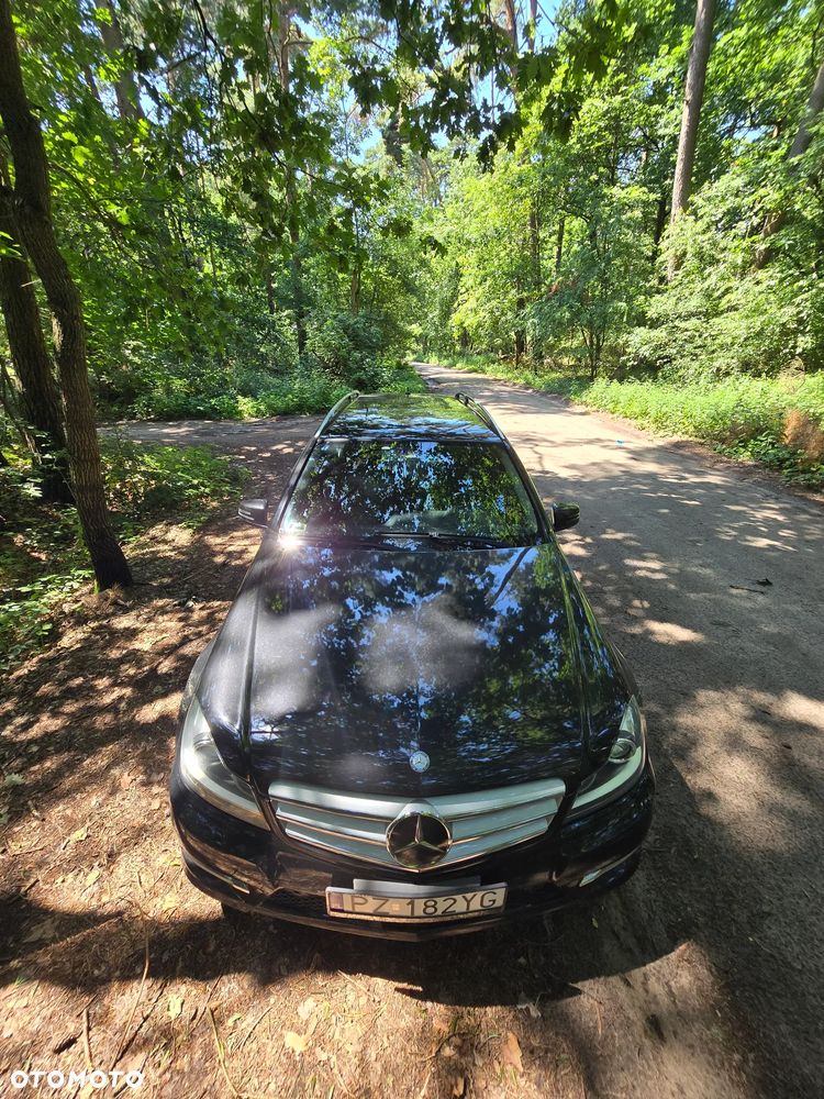 Mercedes-Benz Klasa C 220 CDI DPF Automatik BlueEFFICIENCY Avantgarde - 19
