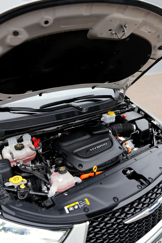 Chrysler Pacifica - 31