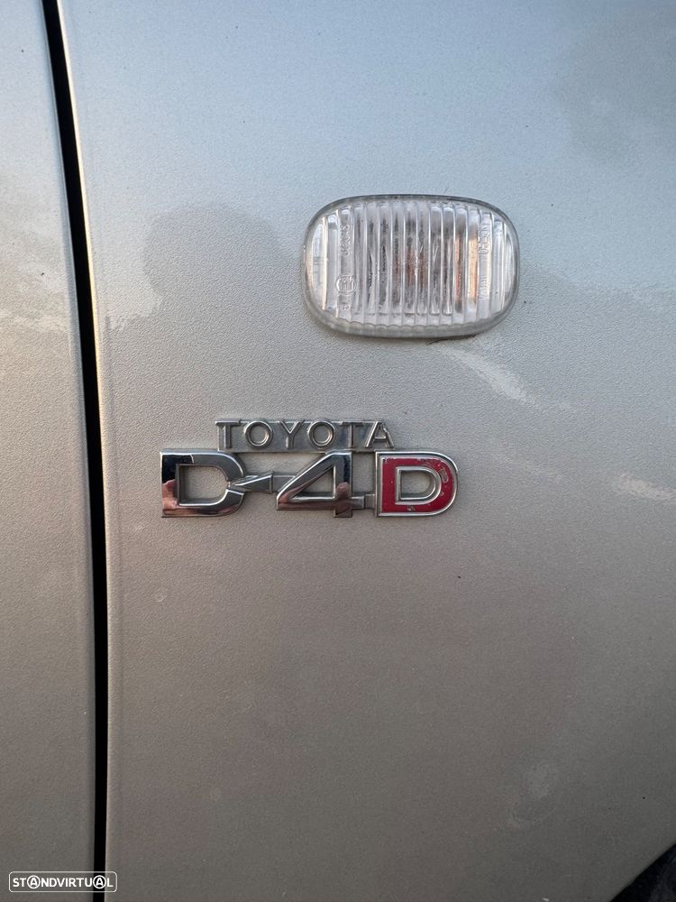 Toyota Avensis SW 2.0 D-4D - 36