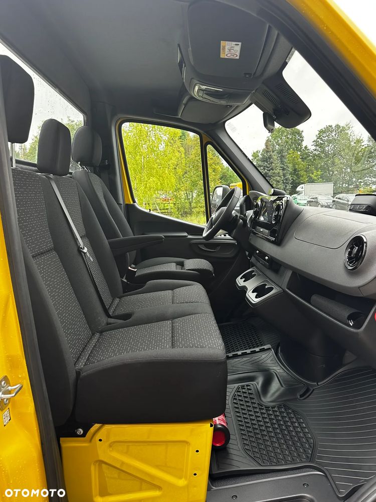 Mercedes-Benz SPRINTER 319 CDI - 25