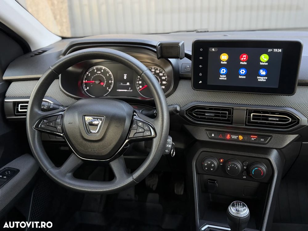 Dacia Logan TCe 90 MT6 Expression - 9