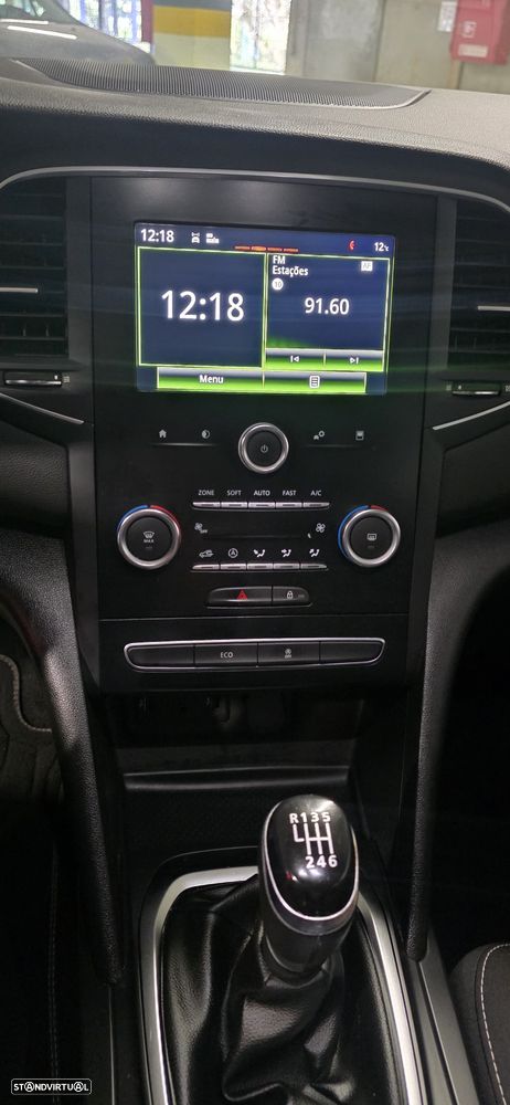 Renault Mégane Sport Tourer ENERGY dCi 130 BOSE EDITION - 11