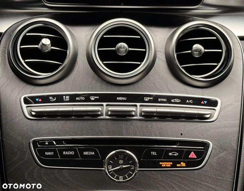 Mercedes-Benz Klasa C 200 4-Matic 7G-TRONIC - 27