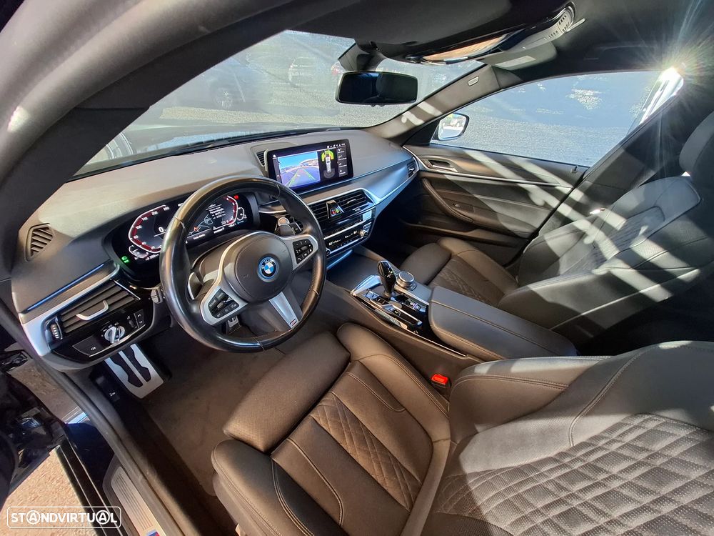 BMW 530 e Pack Desportivo M Pro - 21