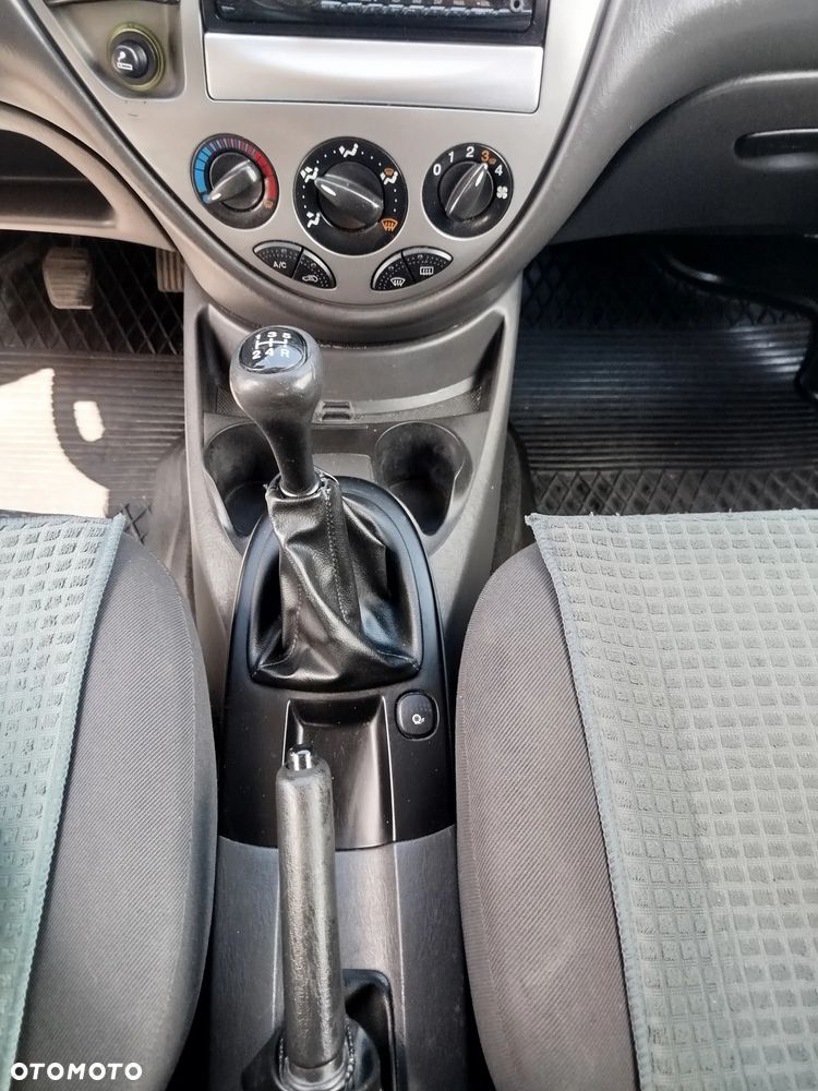 Ford Focus - 14