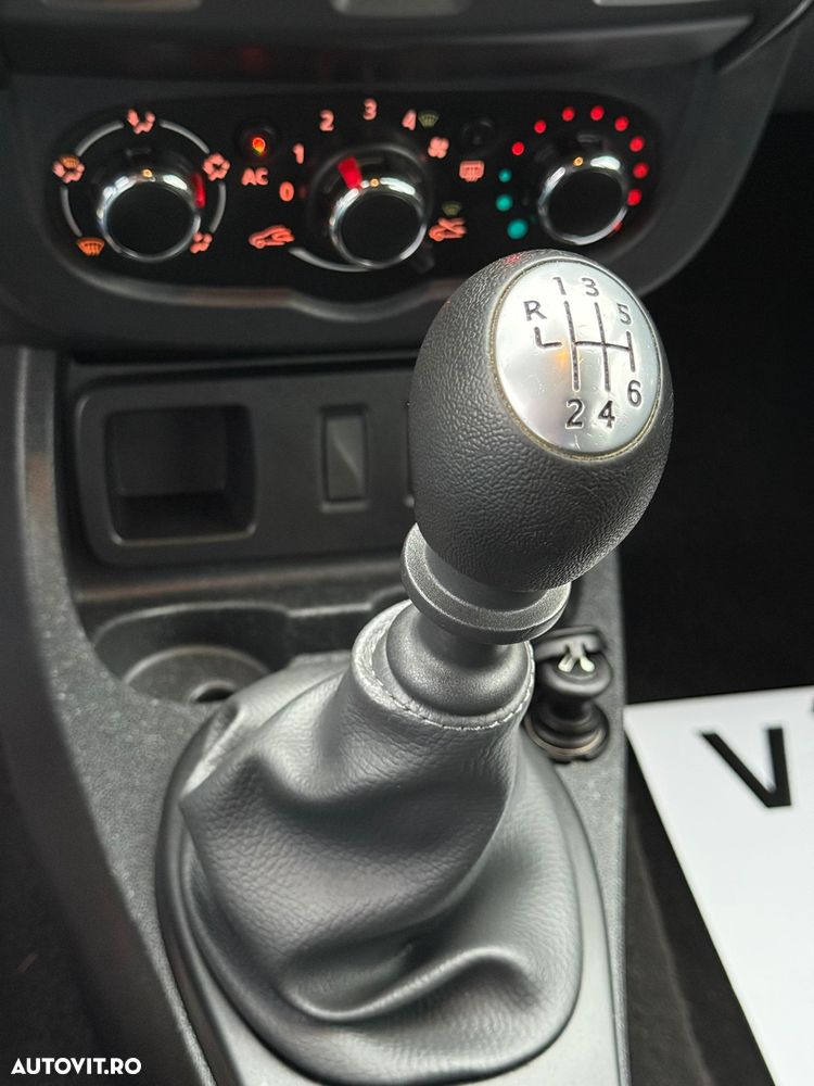 Dacia Duster 1.5 dCi 4x2 Laureate - 14