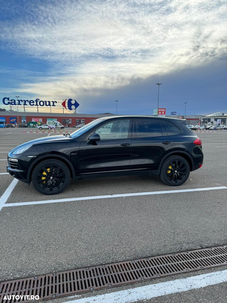 Porsche Cayenne Platinum Edition - 18