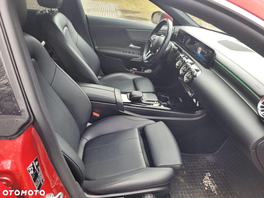 Mercedes-Benz CLA 200 d 8G-DCT Edition 2021 - 12