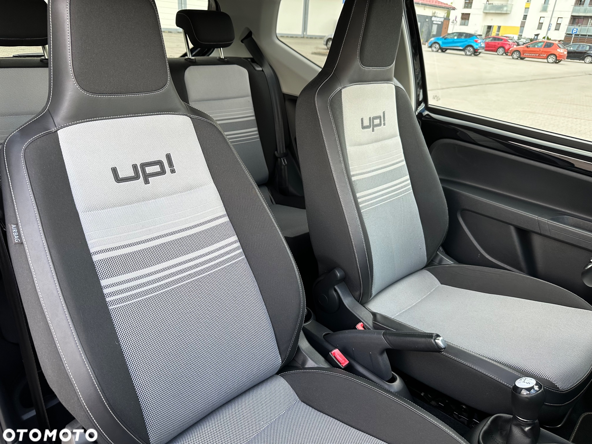 Volkswagen up! 1.0 black - 10