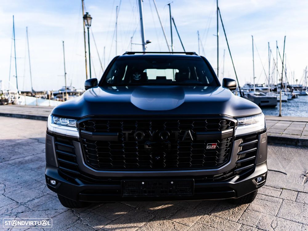 Toyota Land Cruiser - 47