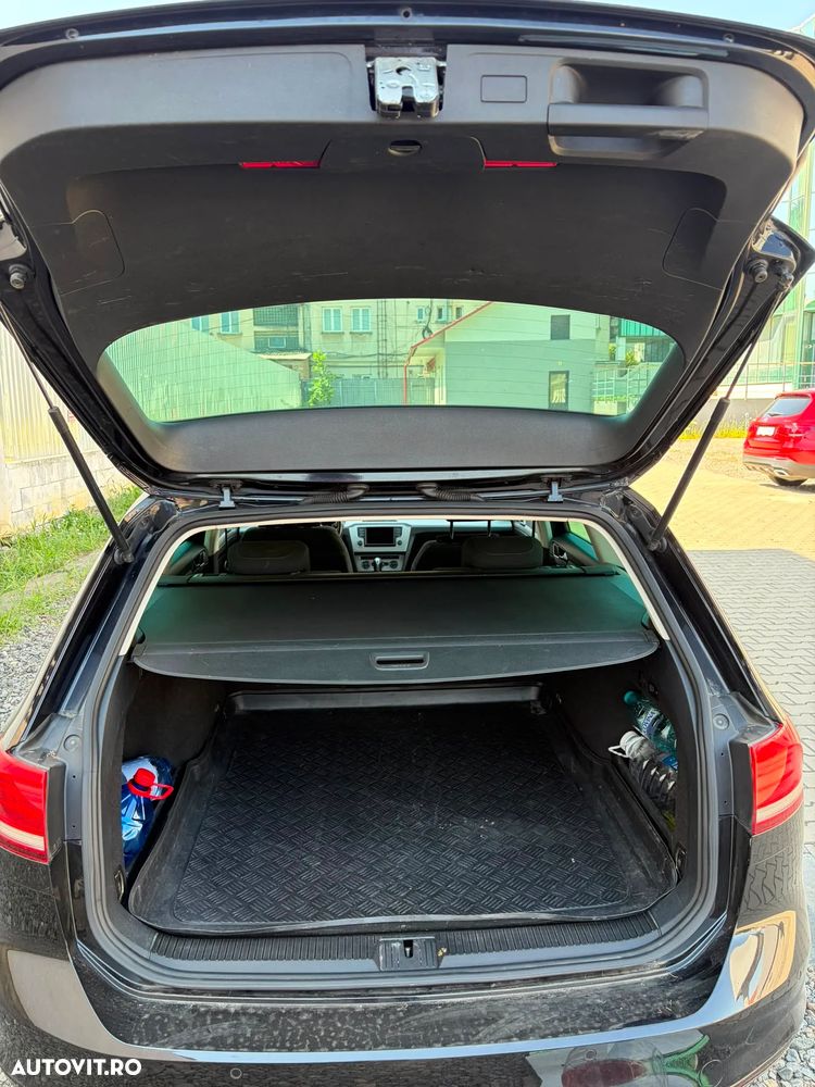 Volkswagen Passat 2.0 TDI DSG Highline - 11