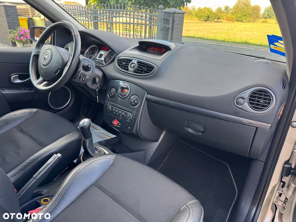 Renault Clio 1.6 16V Exception - 14