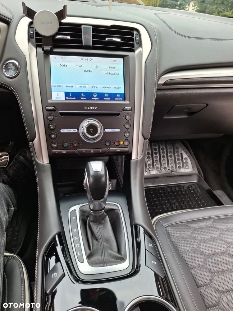 Ford Mondeo 2.0 Hybrid Vignale - 11