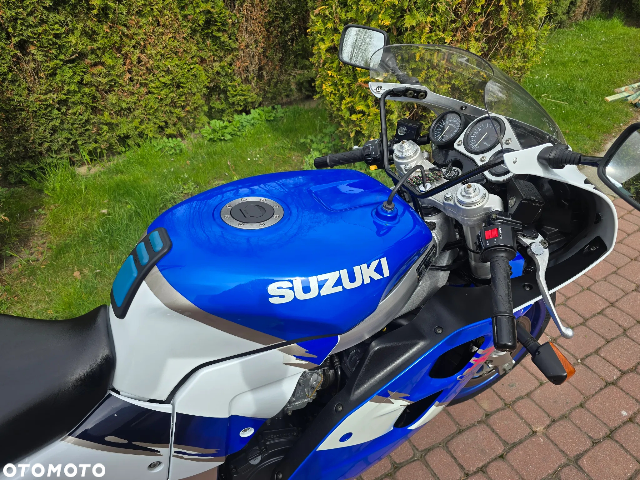 Suzuki GSX-R - 13