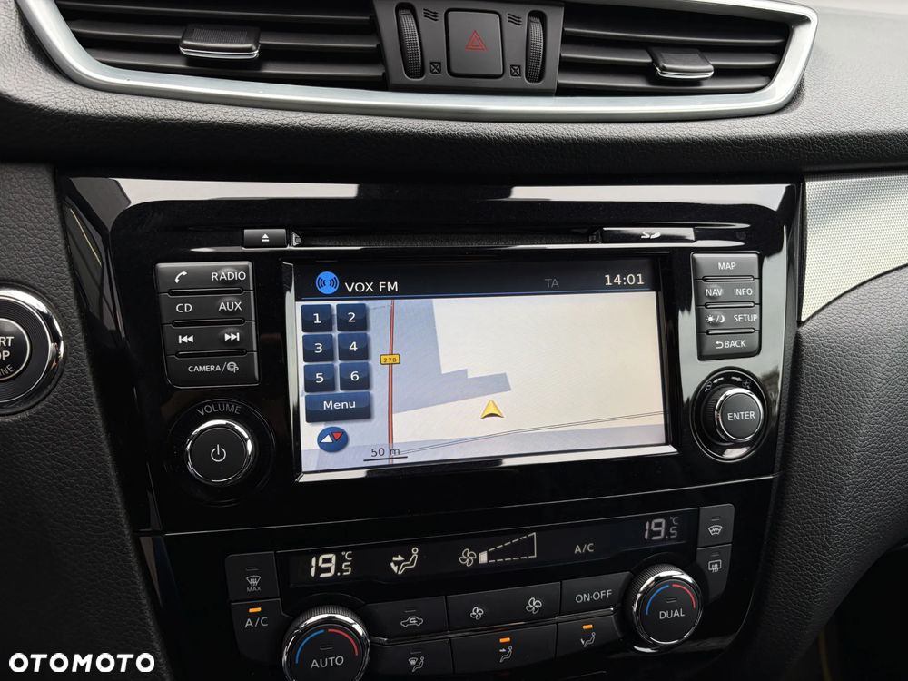 Nissan Qashqai 1.2 DIG-T Tekna - 25