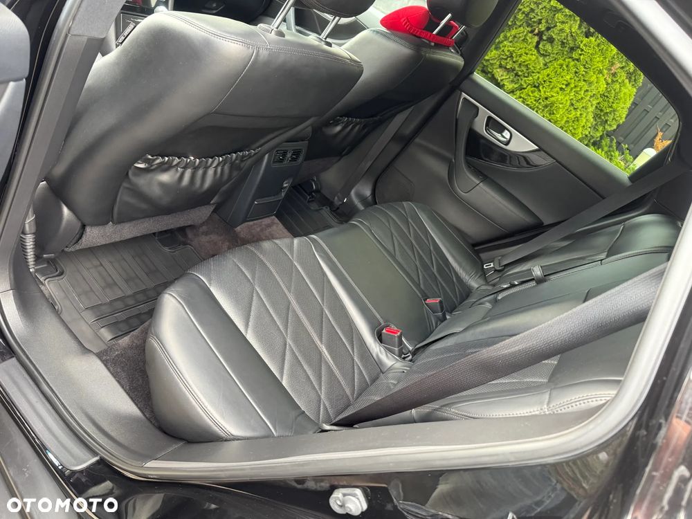 Infiniti QX70 3.0d S Premium - 8