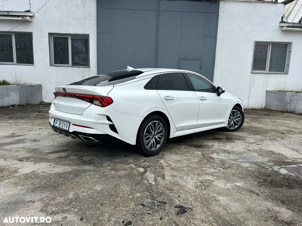 Kia K5 - 5